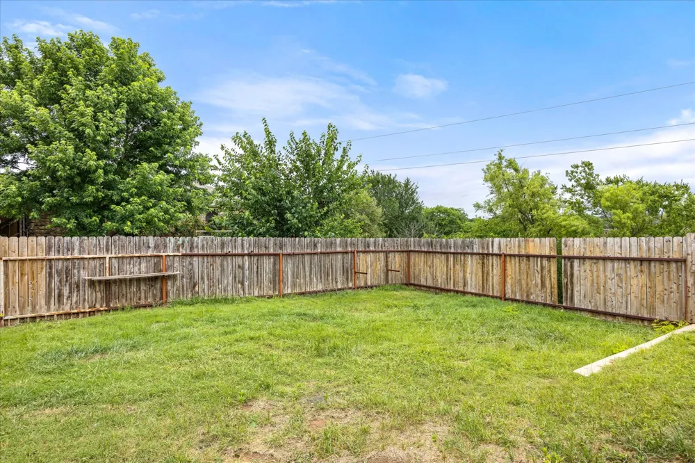 2935 Meandering Way Granbury, TX 76049