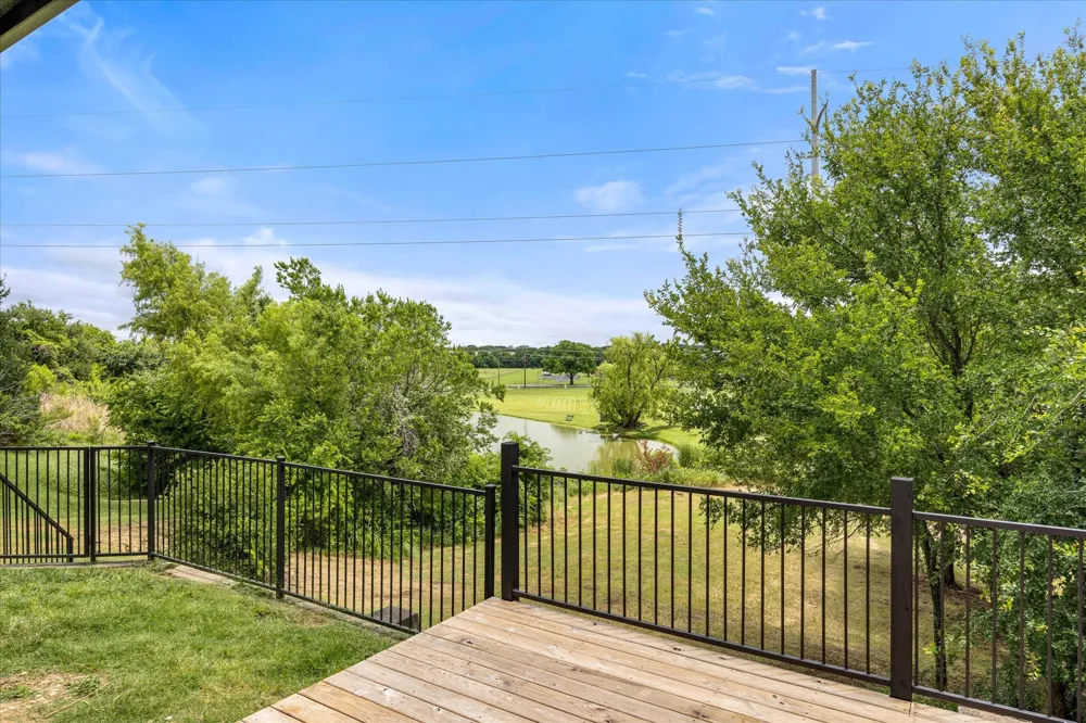2935 Meandering Way Granbury, TX 76049