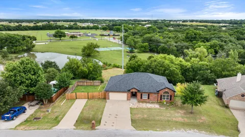 2935 Meandering Way