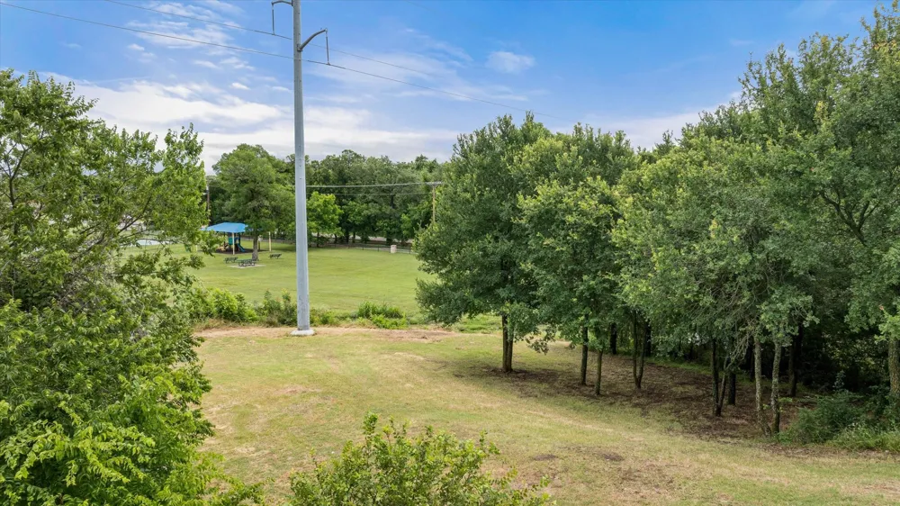 2935 Meandering Way Granbury, TX 76049