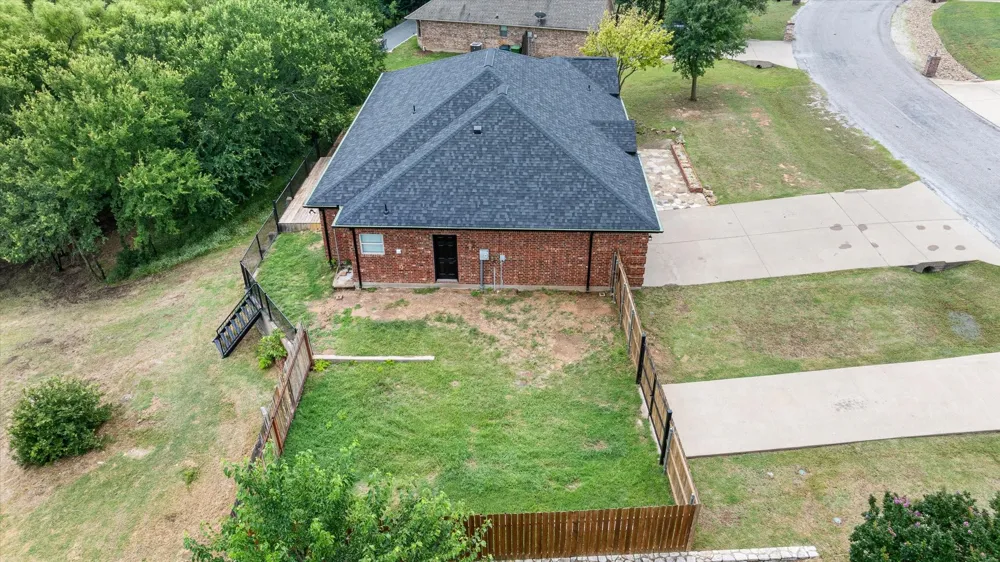 2935 Meandering Way Granbury, TX 76049