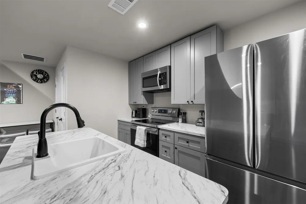 9674 Oak Meadow Lane Pilot Point, TX 76258