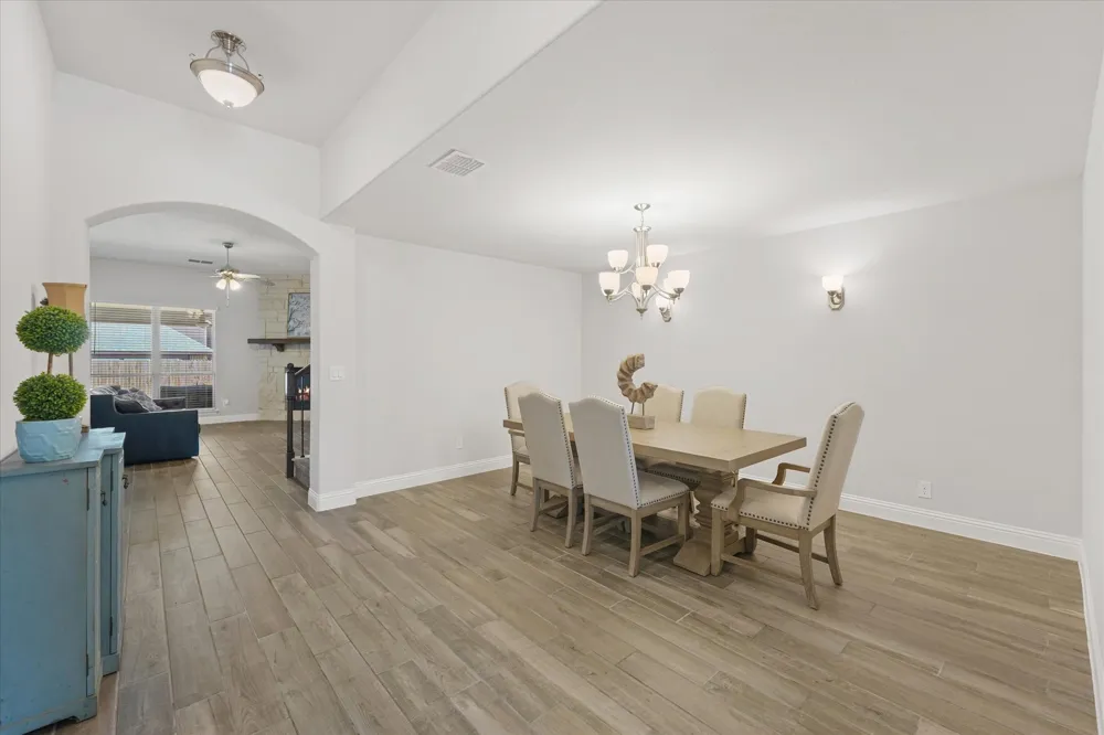 324 Roscoe Drive Fate, TX 75087