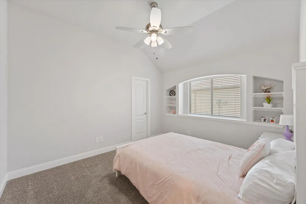 324 Roscoe Drive Fate, TX 75087