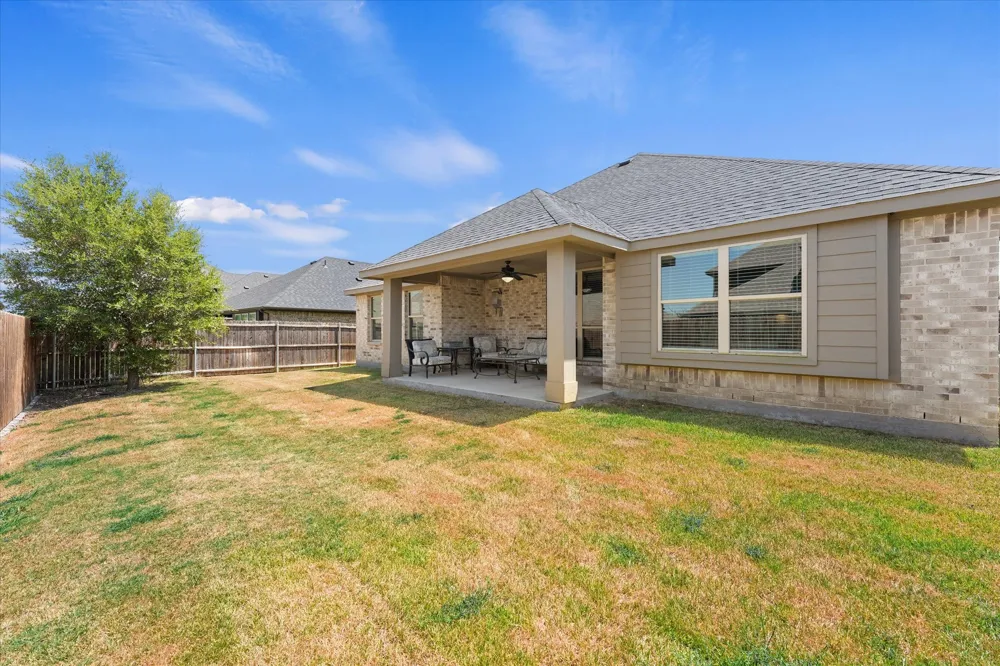 324 Roscoe Drive Fate, TX 75087