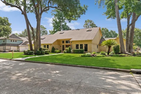 6735 Gentle Bend Drive