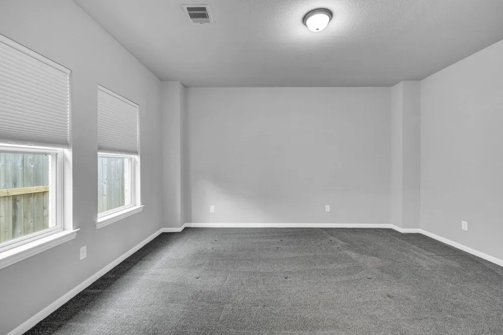 400 Flycatcher Court Clute, TX 77531
