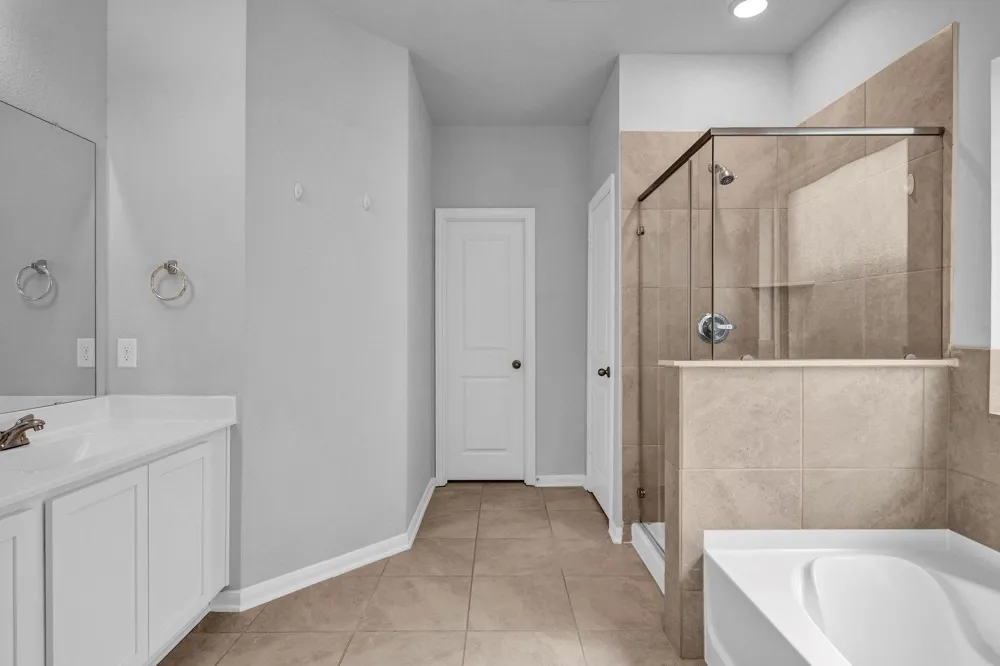 400 Flycatcher Court Clute, TX 77531