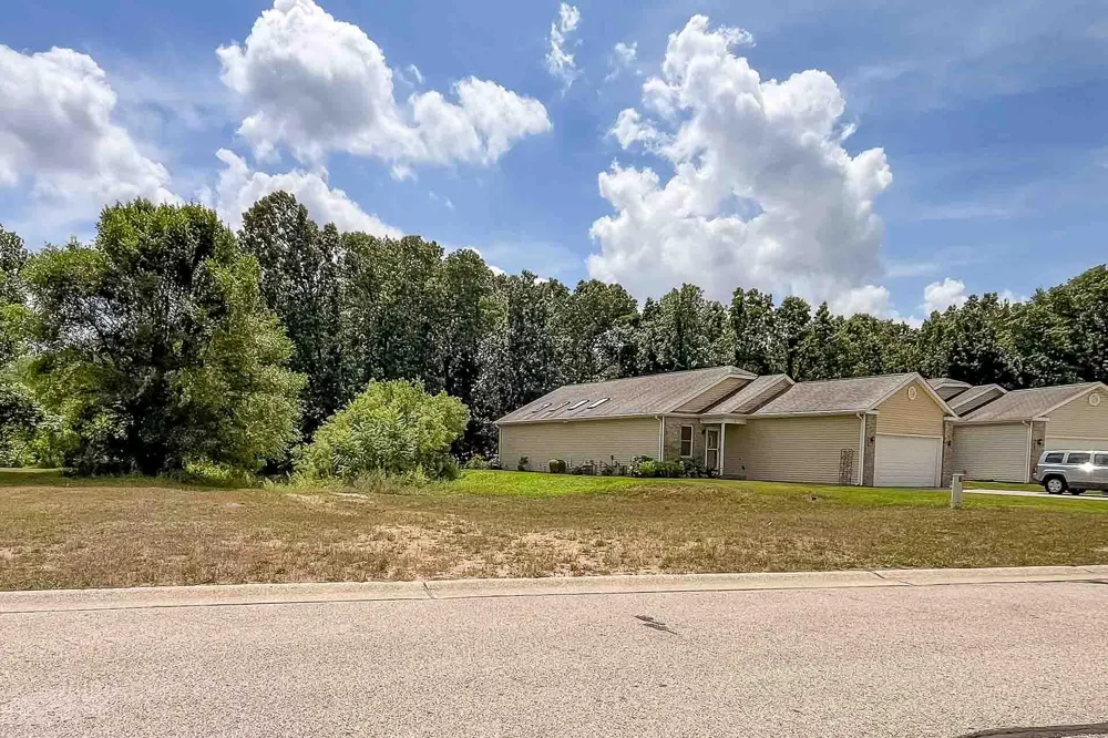 2723 Sugarberry Lane Niles, MI 49120