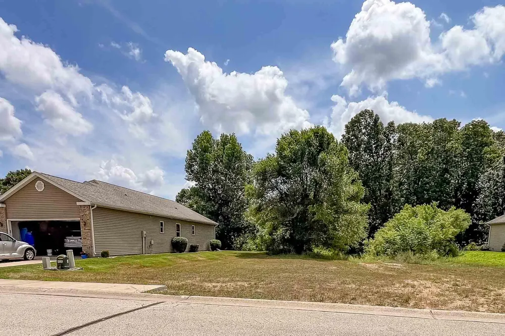 2723 Sugarberry Lane Niles, MI 49120