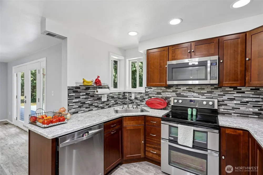13811 272nd Street NE Arlington, WA 98223