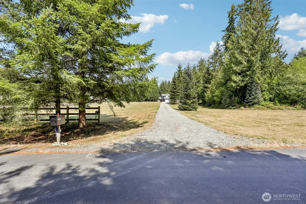 13811 272nd Street NE Arlington, WA 98223