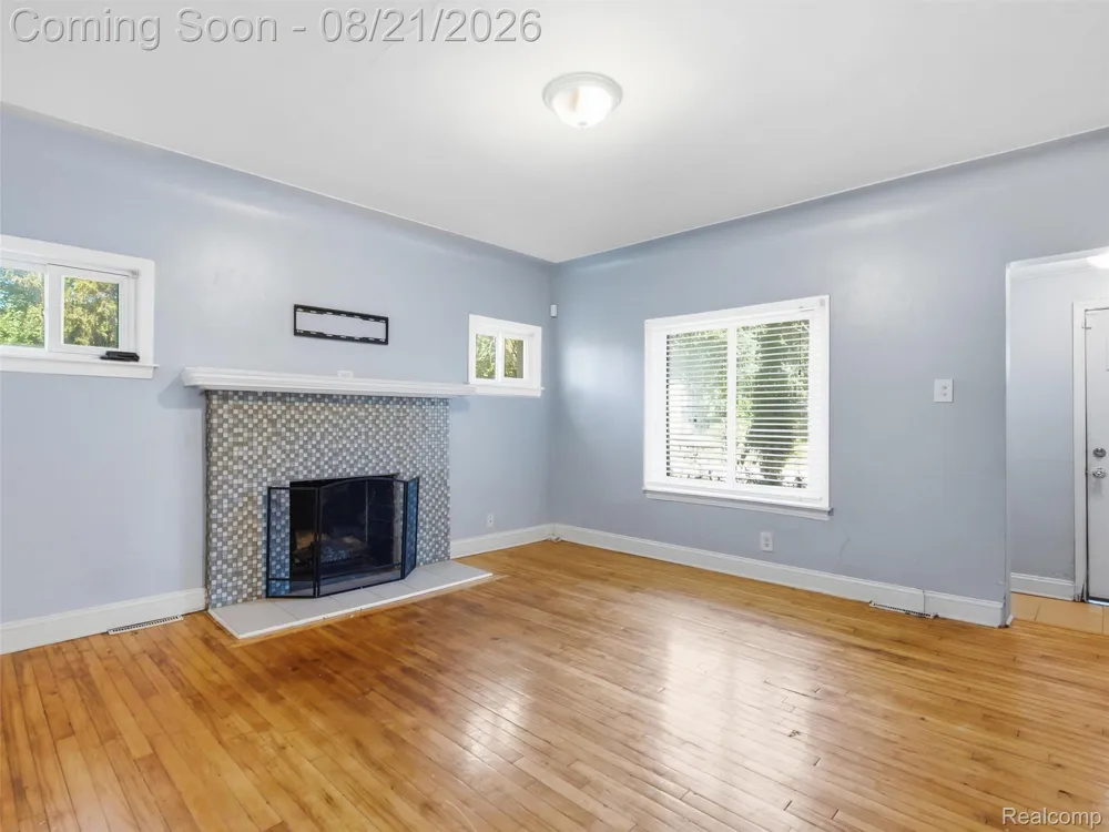 20609 Westhaven Avenue Southfield City, MI 48075