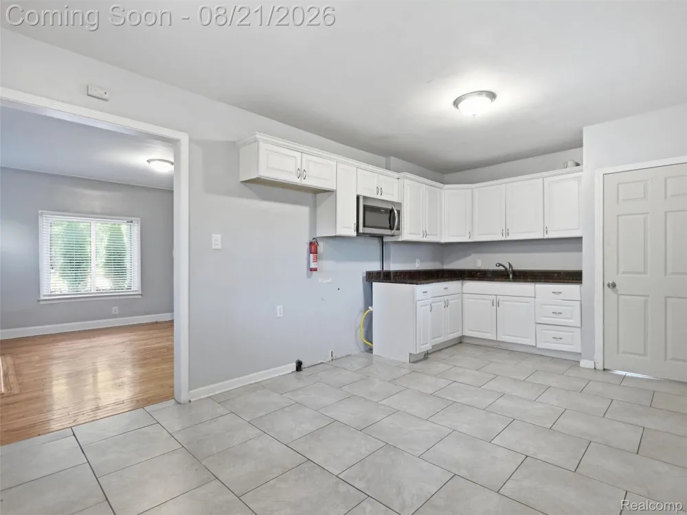 20609 Westhaven Avenue Southfield City, MI 48075