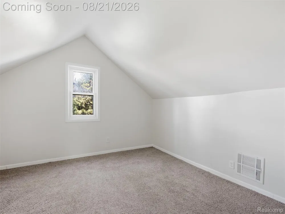 20609 Westhaven Avenue Southfield City, MI 48075