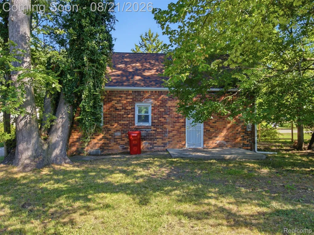 20609 Westhaven Avenue Southfield City, MI 48075
