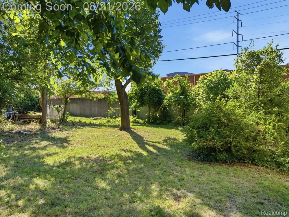20609 Westhaven Avenue Southfield City, MI 48075