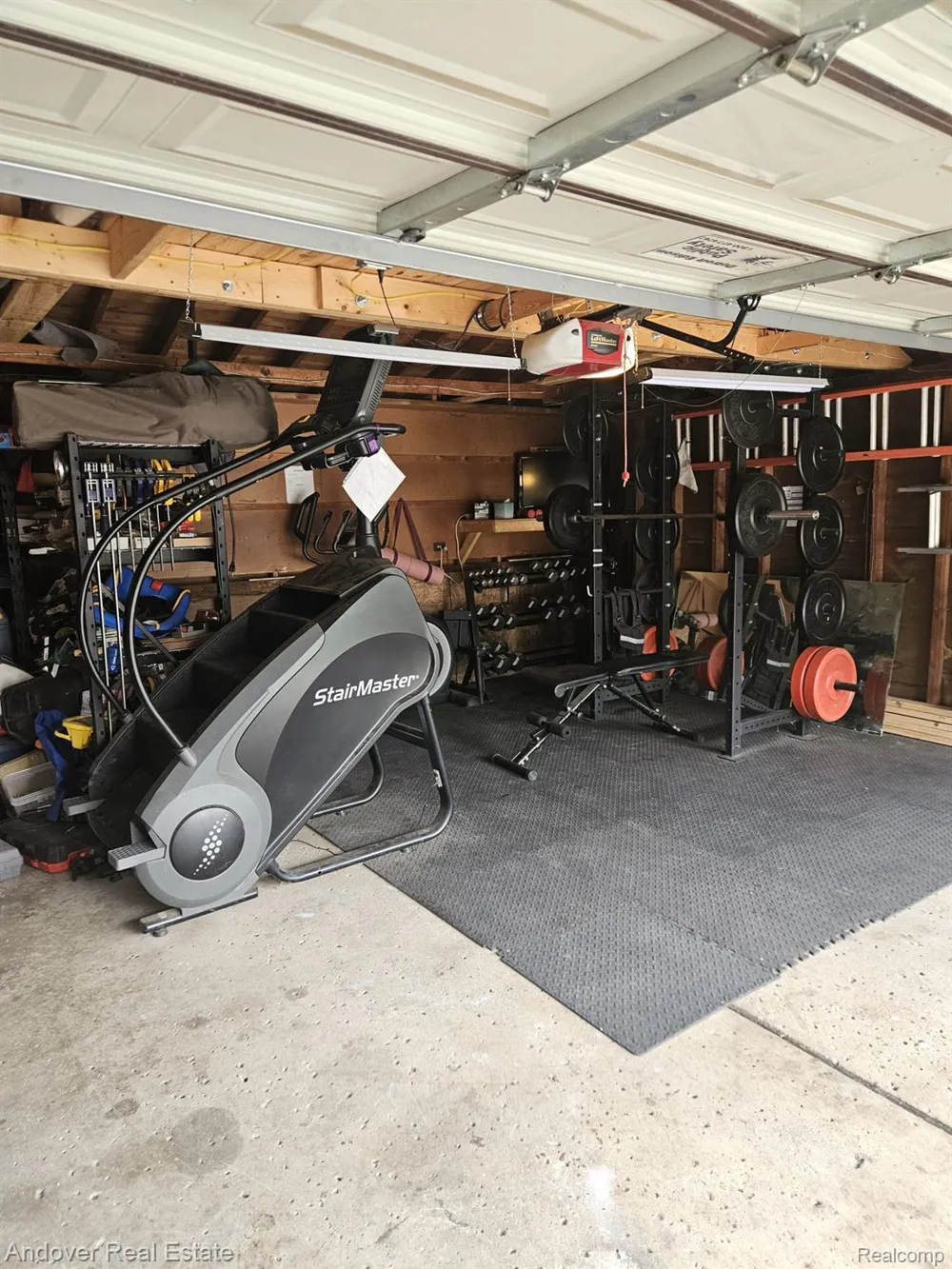 11339 Arnold Redford Charter Township, MI 48239