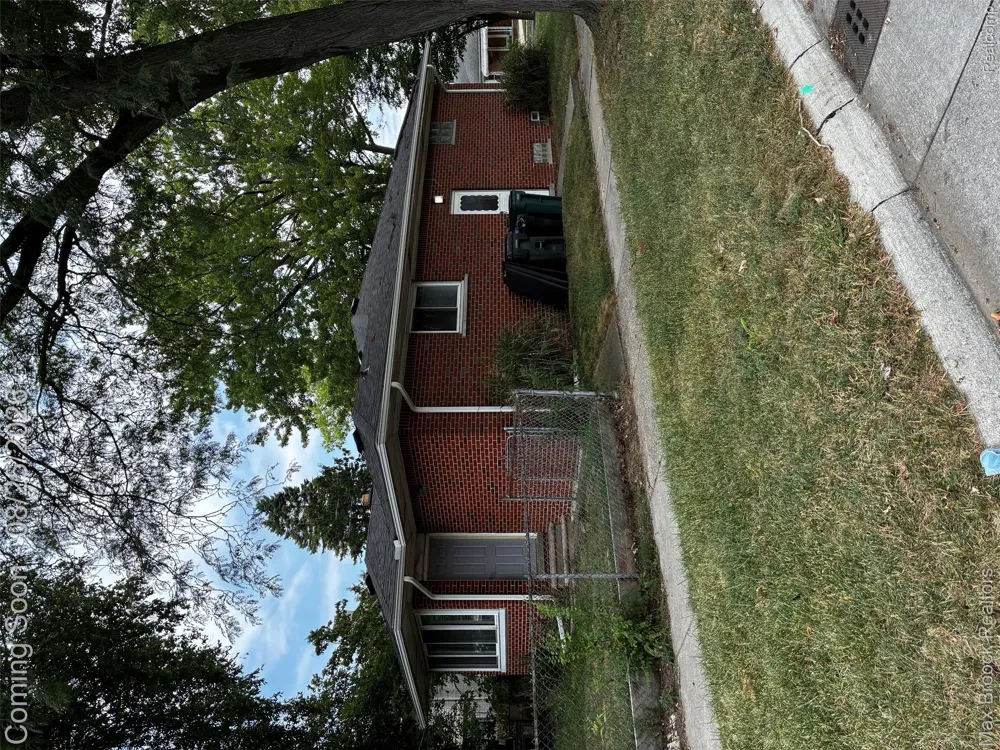 24601 Ridgedale Street Oak Park City, MI 48237