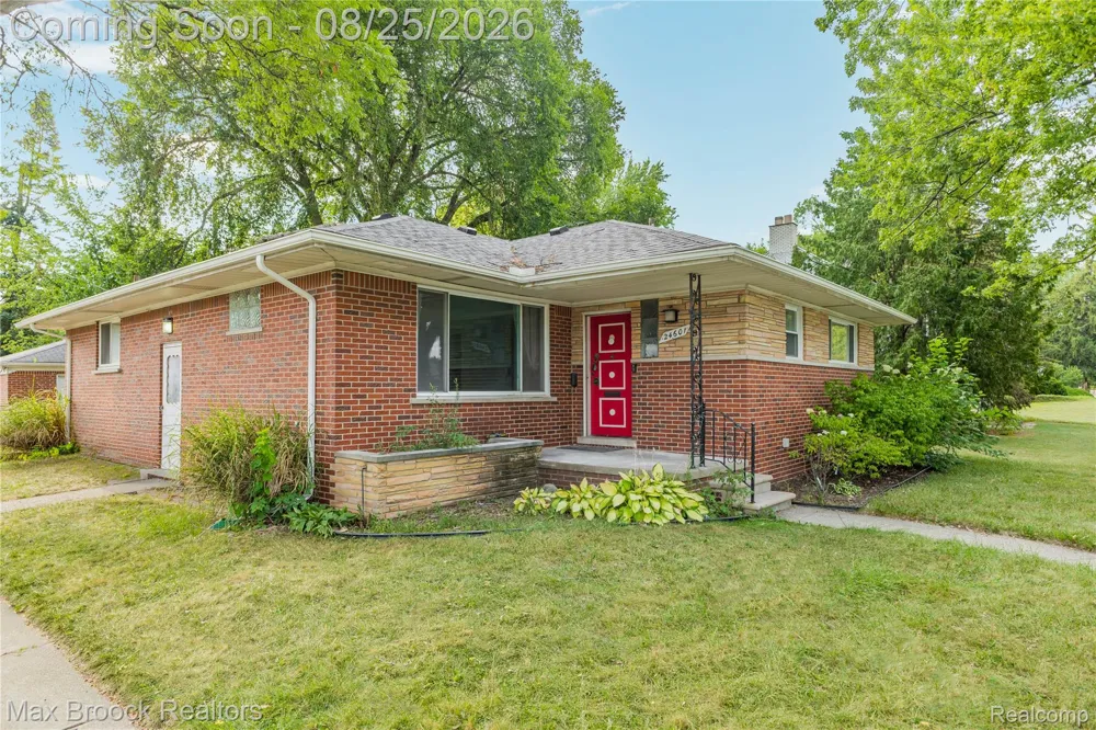 24601 Ridgedale Street Oak Park City, MI 48237