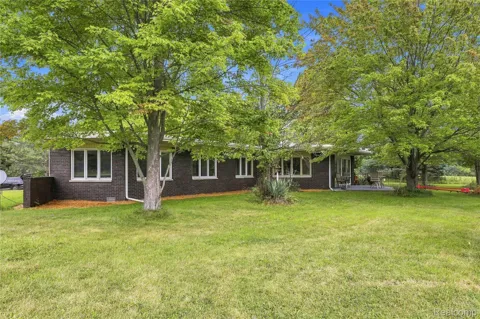 7386 Dean Road