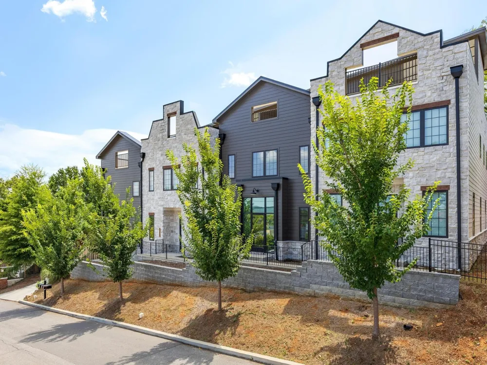 1036 E 4th Street #103 Chattanooga, TN 37403
