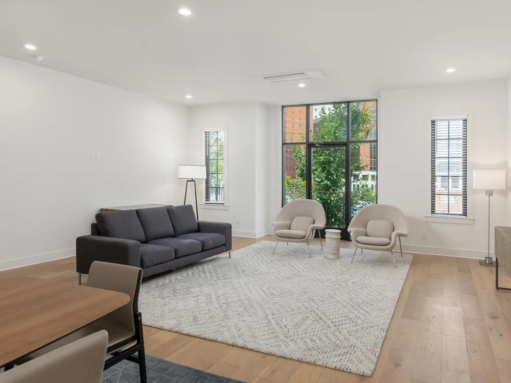 1036 E 4th Street #103 Chattanooga, TN 37403
