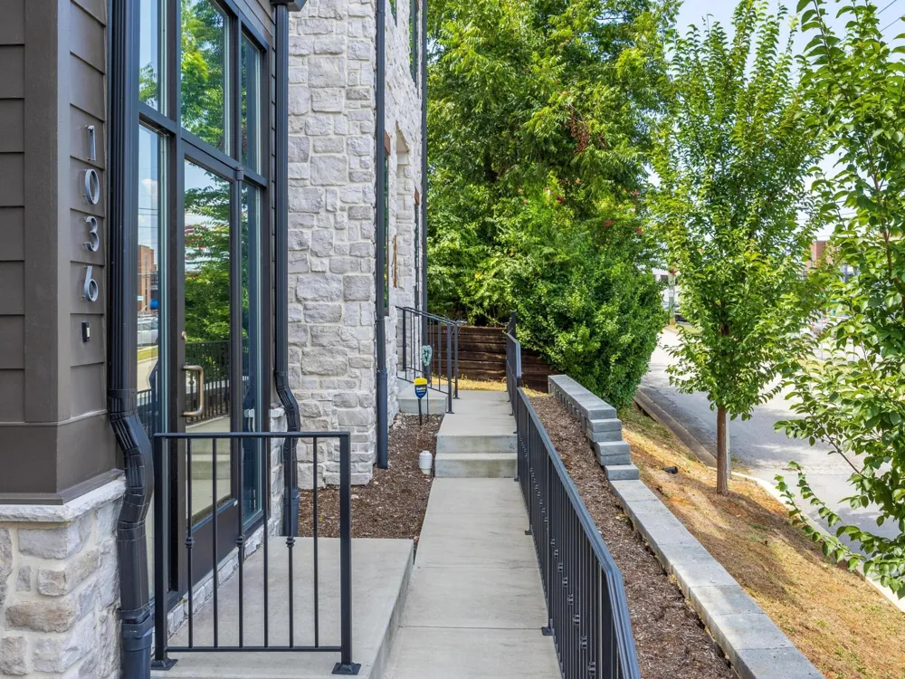 1036 E 4th Street #103 Chattanooga, TN 37403