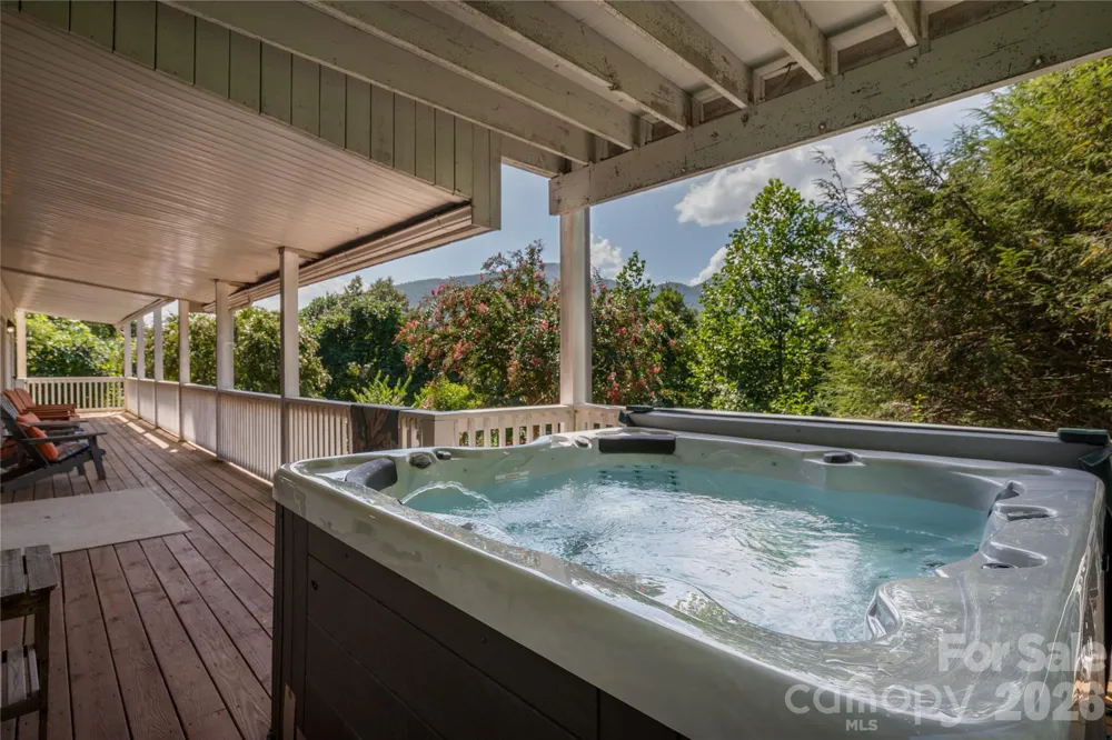 127 White Pine Drive Lake Lure, NC 28746