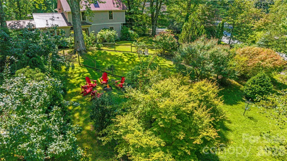 520 Esseola Street Saluda, NC 28773