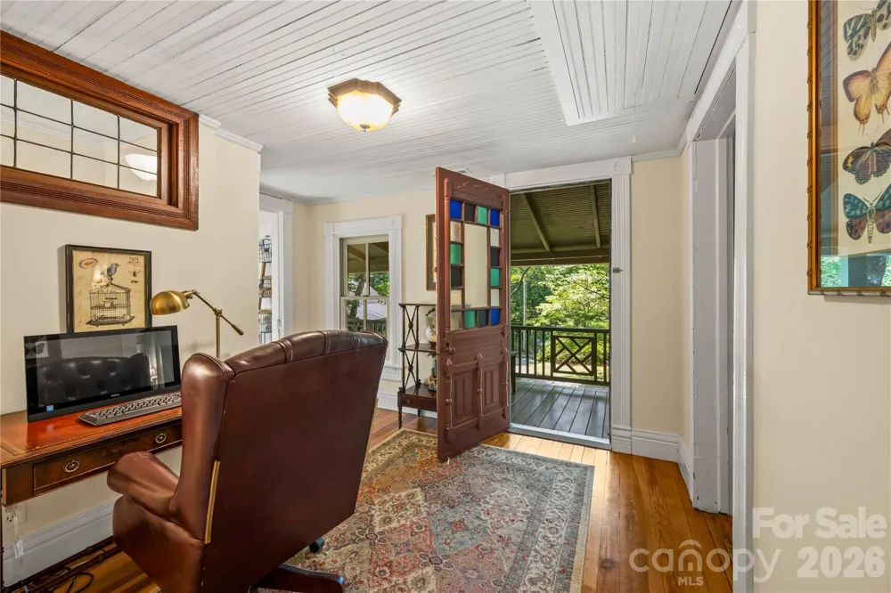 520 Esseola Street Saluda, NC 28773