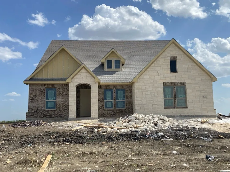 240 Horizon Road Valley View, TX 76272