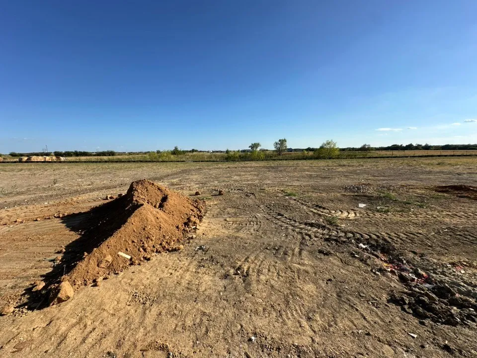 240 Horizon Road Valley View, TX 76272