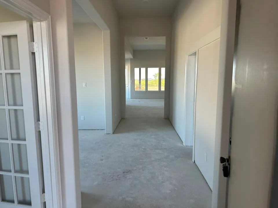 240 Horizon Road Valley View, TX 76272