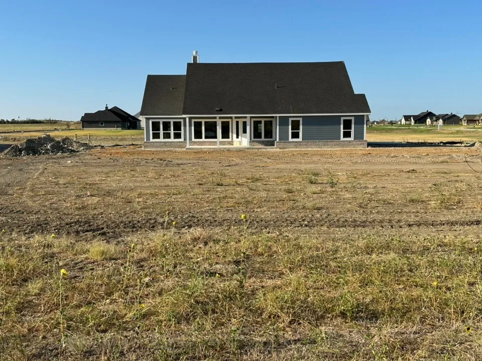 180 Horizon Road Valley View, TX 76272