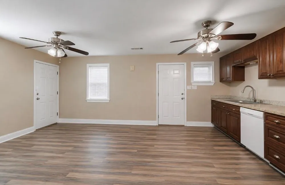 1021 Baker Street Fort Worth, TX 76104