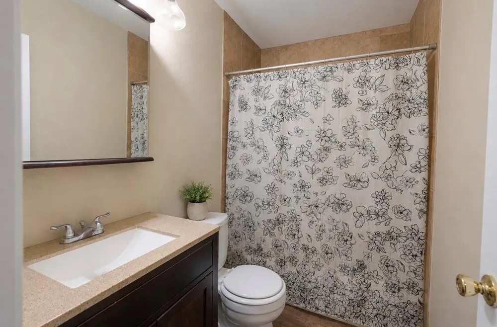 1021 Baker Street Fort Worth, TX 76104