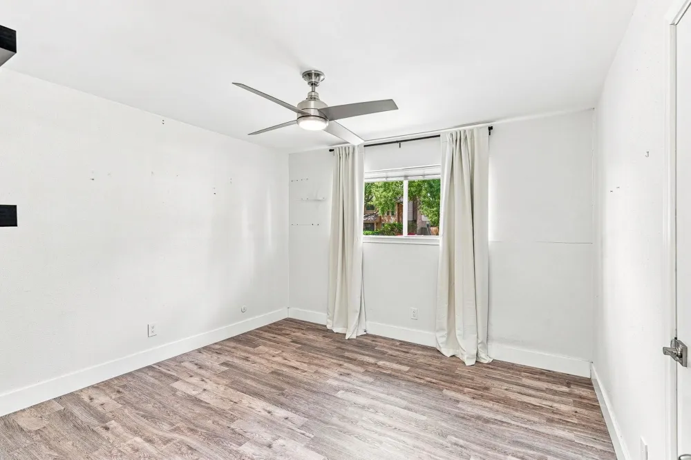 1135 Trowbridge Drive Houston, TX 77062