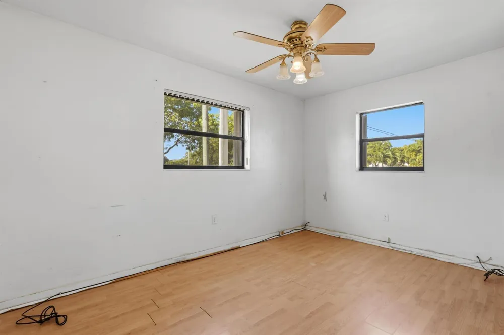 980 NW 183RD STREET Miami Gardens, FL 33169