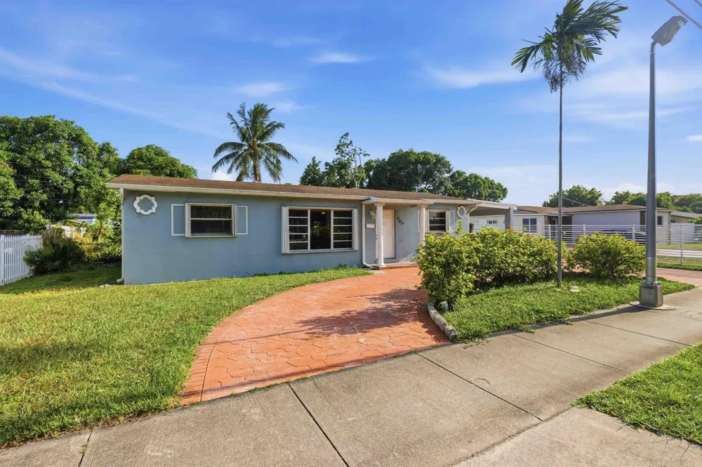 980 NW 183RD STREET Miami Gardens, FL 33169
