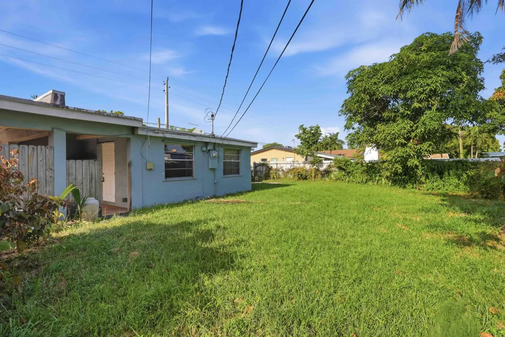 980 NW 183RD STREET Miami Gardens, FL 33169