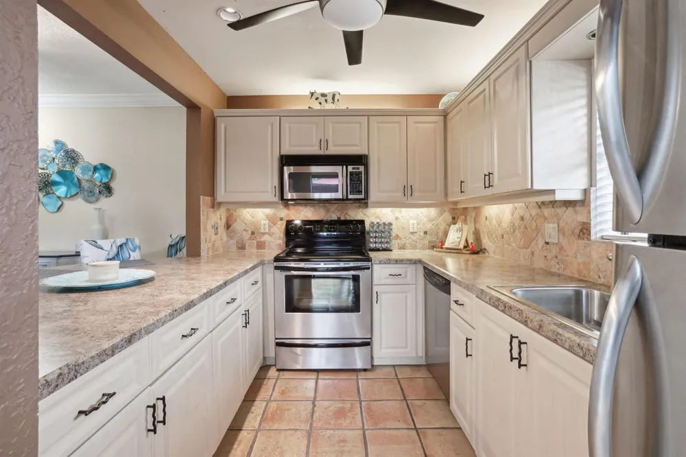 1251 S Federal Highway Boca Raton, FL 33432