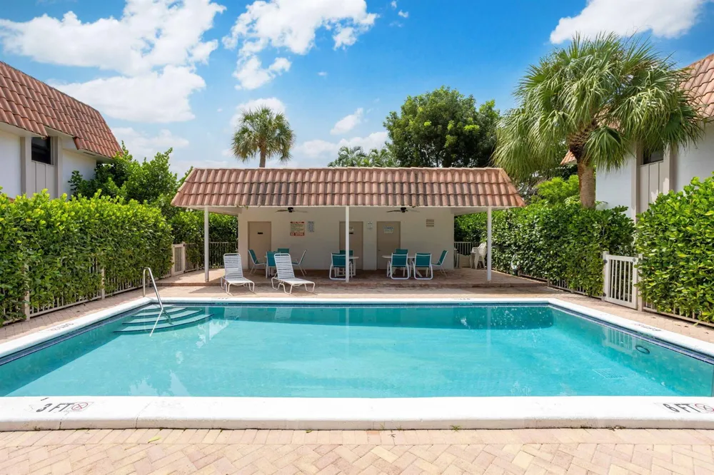 1251 S Federal Highway Boca Raton, FL 33432