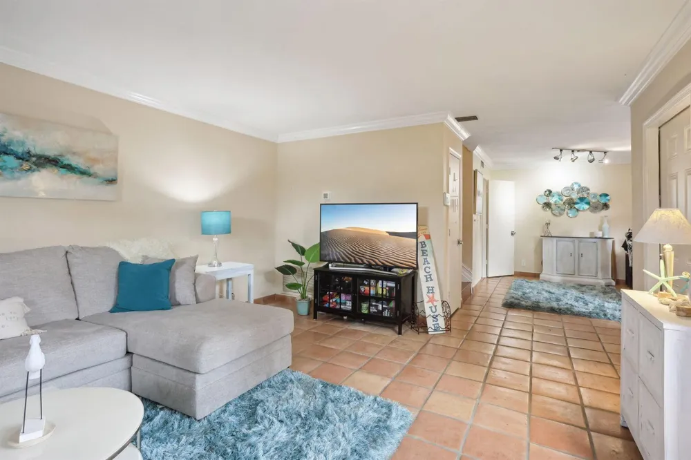 1251 S Federal Highway Boca Raton, FL 33432