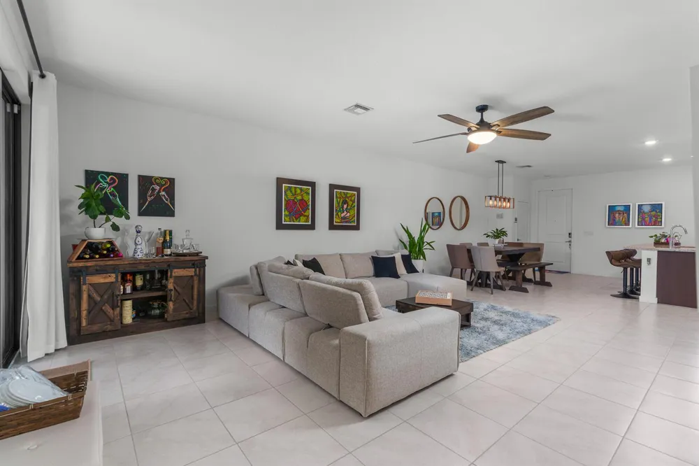 527 NW 17th Street Fort Lauderdale, FL 33311