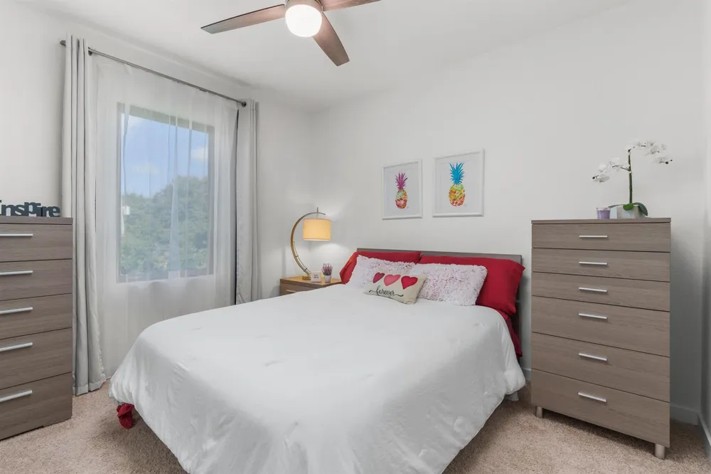 527 NW 17th Street Fort Lauderdale, FL 33311
