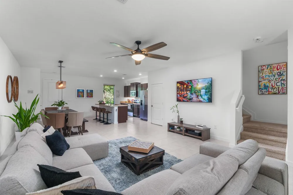 527 NW 17th Street Fort Lauderdale, FL 33311