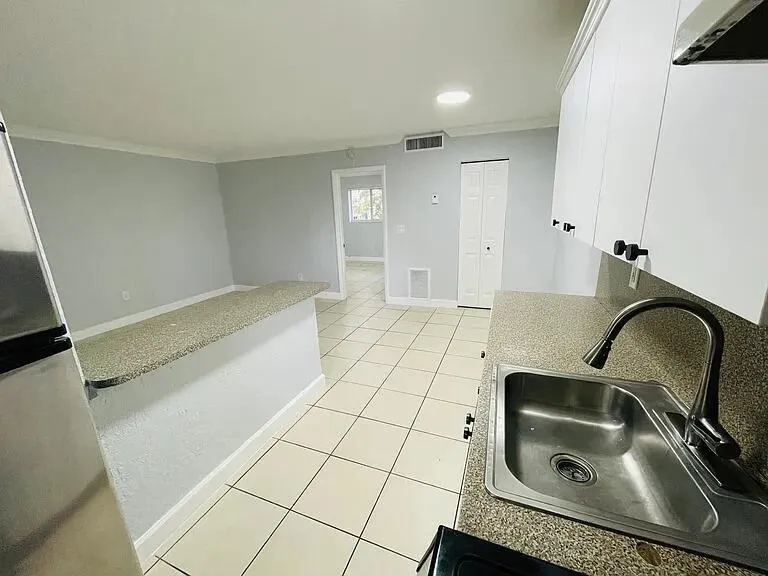 890 NW 45 AVENUE #32 Miami, FL 33126