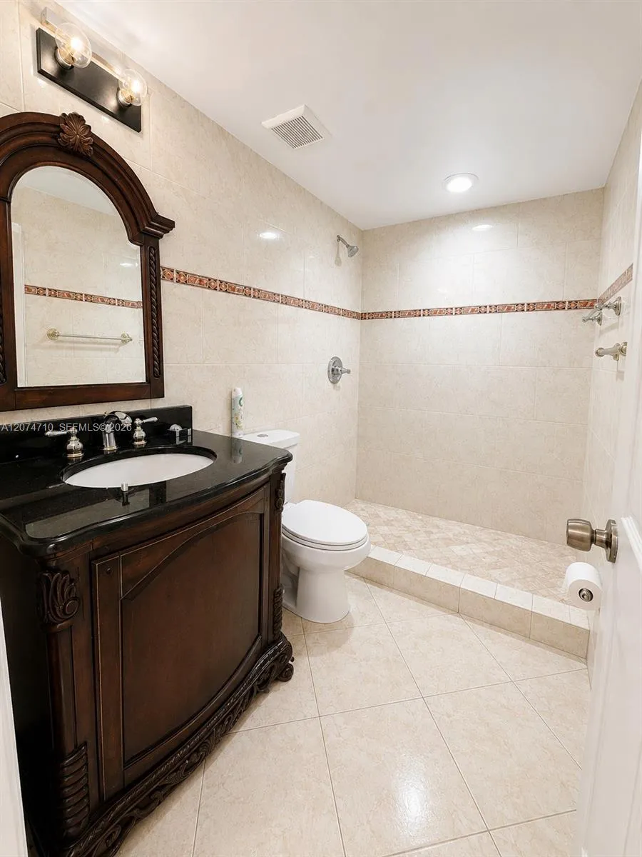 15342 SW 72nd St #17-14 Miami, FL 33193