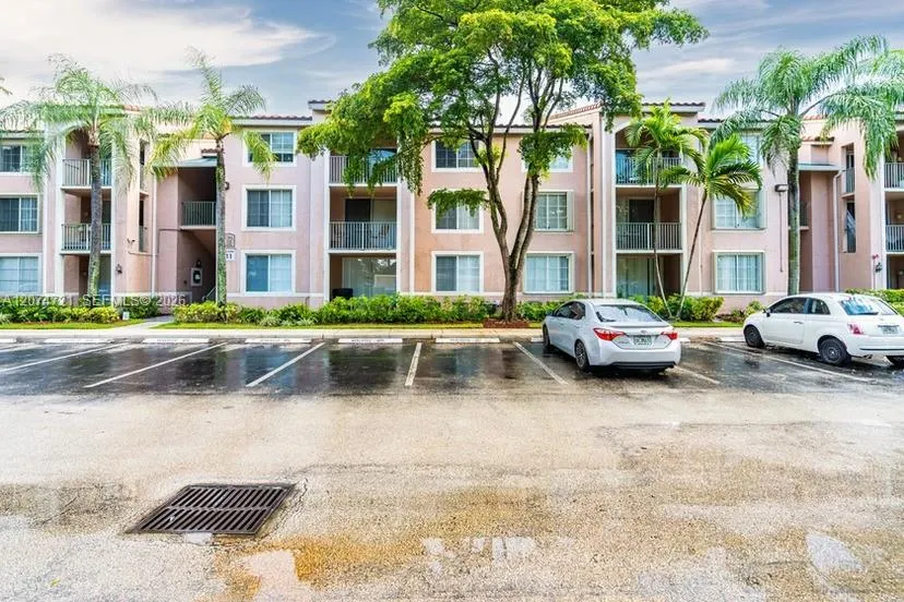 12166 Saint Andrews Pl #104 Miramar, FL 33025